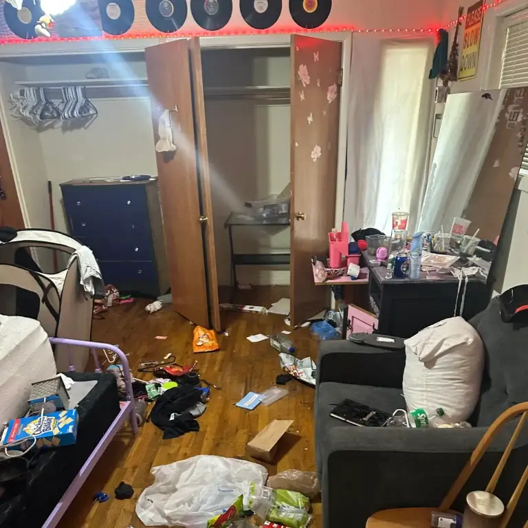 EZ Junk Hauling Estate Cleanout Service