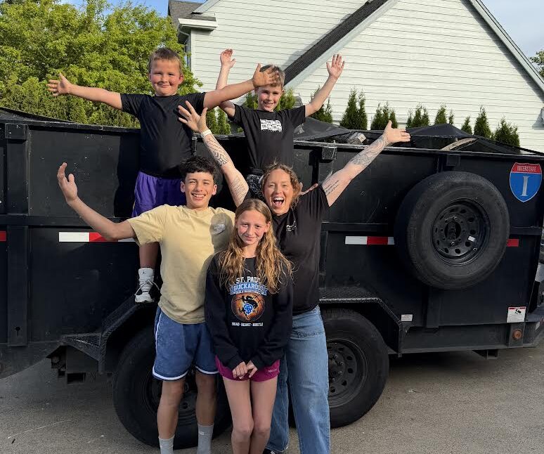 Family-owned junk removal in Salem, Oregon team with trailer