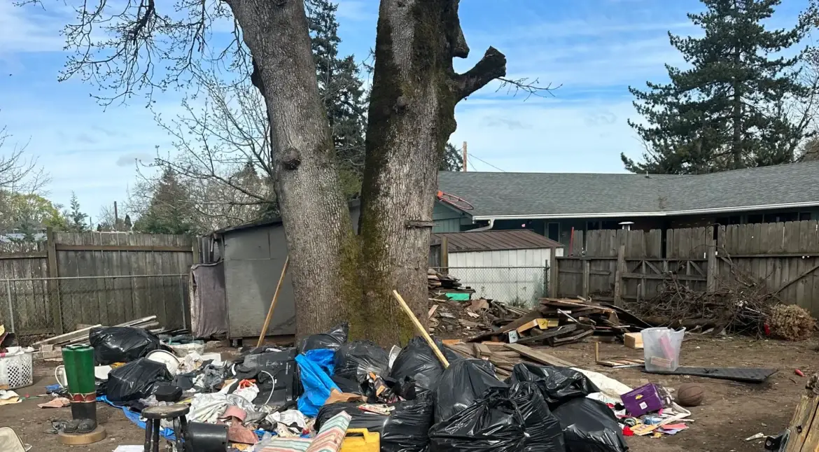 EZ Junk Hauling Full Truck Load